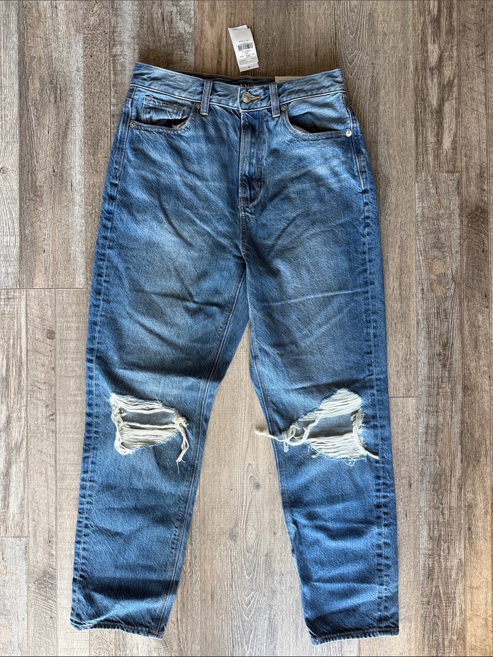 American Eagle Outfitters NWT Highest Rise Mom Jean Distressed Gemini Blue